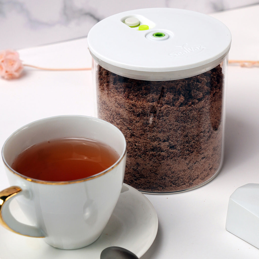 Small Voyd Vacuum Canister