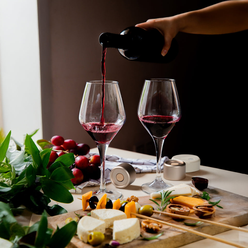 VinCap Wine Stoppers-Gold | wine vacuum stopper | vacuum wine stopper | wine bottle vacuum stopper